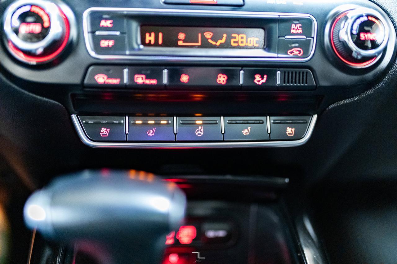 2019 Kia Sorento AWD SX Plus Leather Roof Nav BCam Red Deer AB