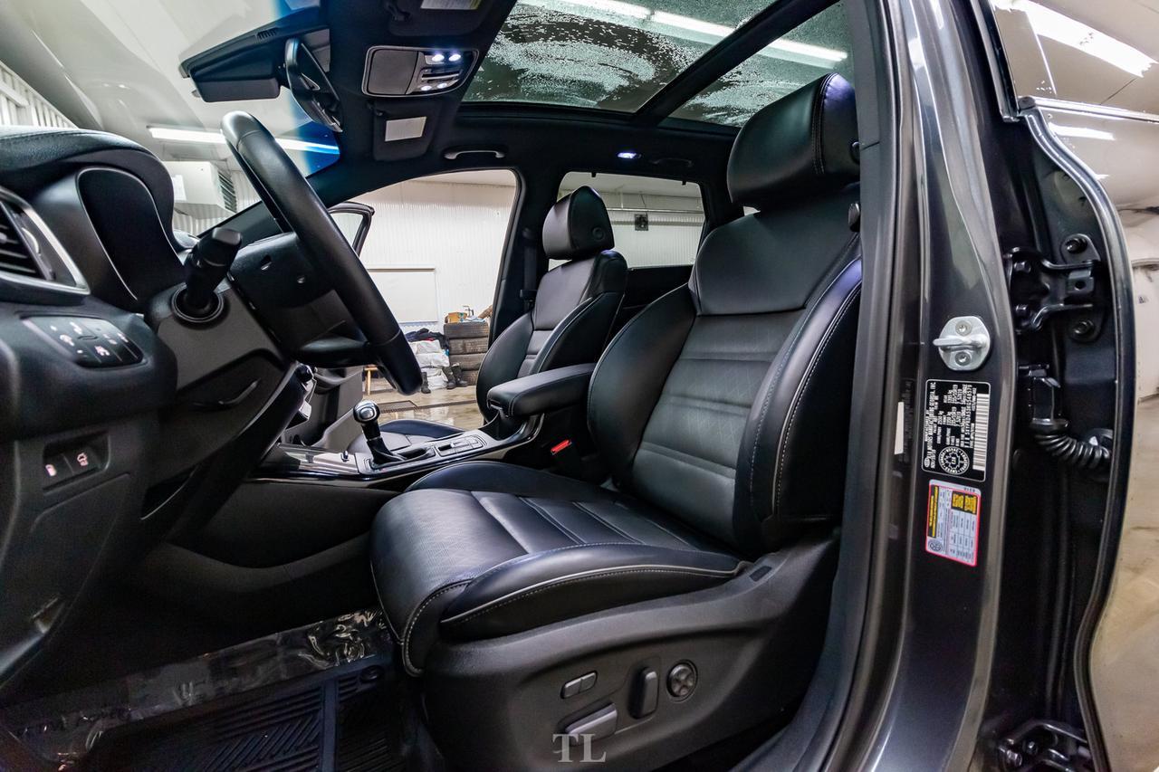 2019 Kia Sorento AWD SXL Limited Leather Roof Nav BCam Red Deer AB