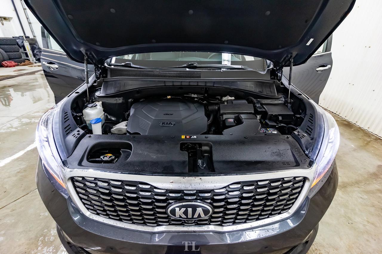 2019 Kia Sorento AWD SXL Limited Leather Roof Nav BCam Red Deer AB