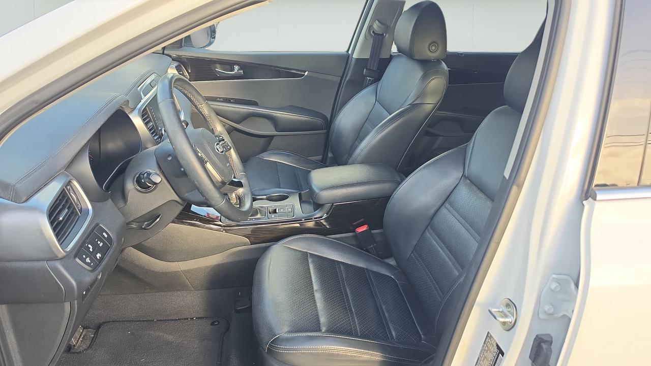 2019 Kia Sorento EX V6