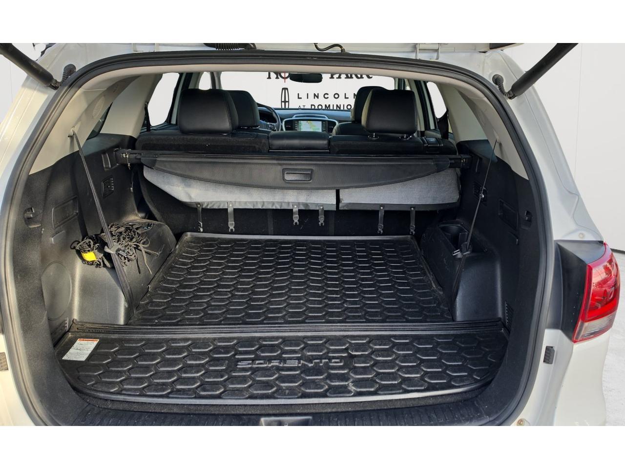 2019 Kia Sorento EX V6