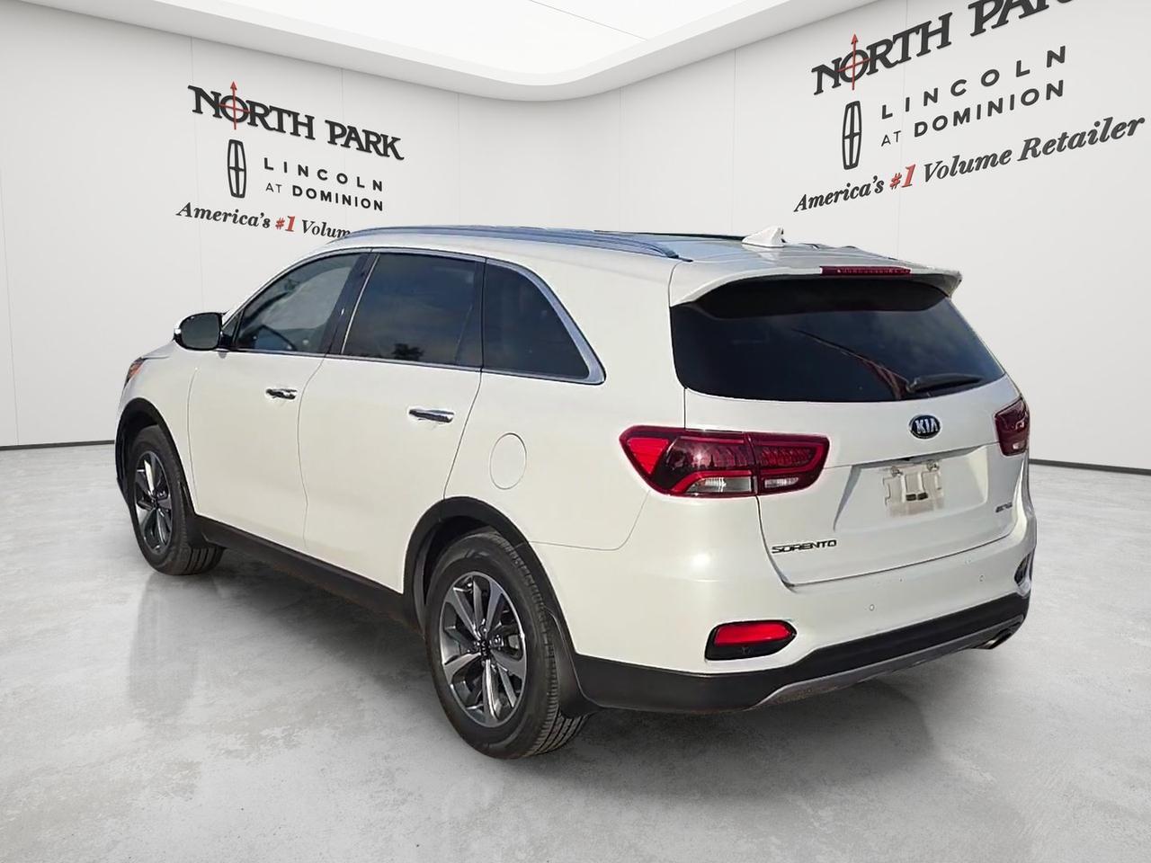 2019 Kia Sorento EX V6