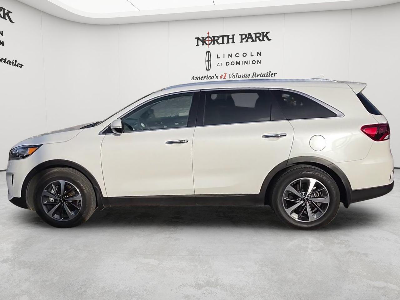 2019 Kia Sorento EX V6