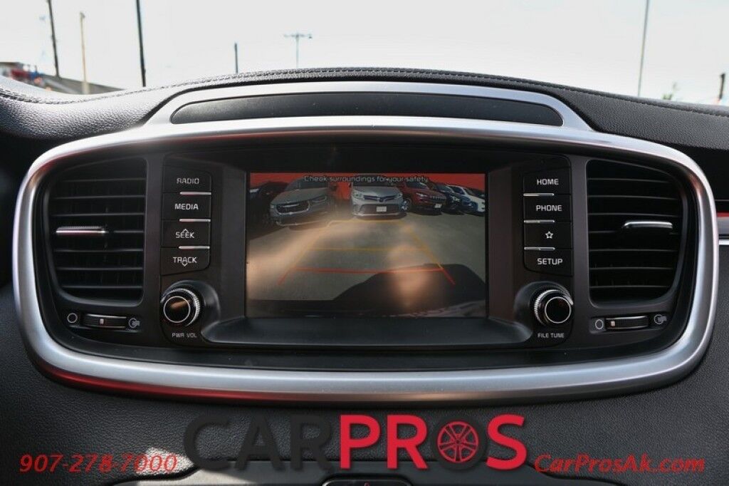 2019 Kia Sorento L - 2.4L - Automatic - Power Door Locks & Windows - Bluetooth - Keyless Entry - Cruise Control - Steering Wheel Controls - Backup Camera Anchorage AK
