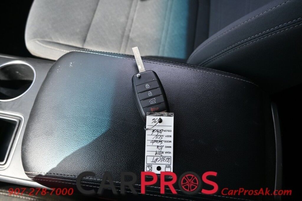 2019 Kia Sorento L - 2.4L - Automatic - Power Door Locks & Windows - Bluetooth - Keyless Entry - Cruise Control - Steering Wheel Controls - Backup Camera Anchorage AK