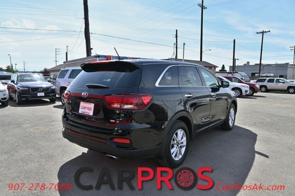 2019 Kia Sorento L - 2.4L - Automatic - Power Door Locks & Windows - Bluetooth - Keyless Entry - Cruise Control - Steering Wheel Controls - Backup Camera Anchorage AK