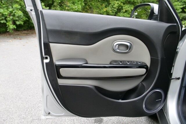 2019 Kia Soul + / Harmon Kardon Audio / Navigation! High Point NC