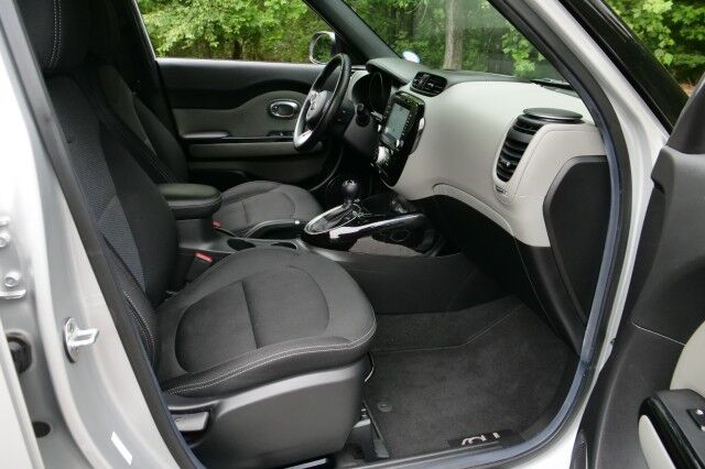 2019 Kia Soul + / Harmon Kardon Audio / Navigation! High Point NC