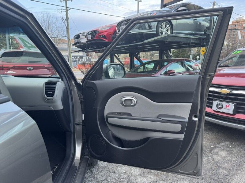 2019 Kia Soul Base FWD w/ Convenience Package Arlington VA