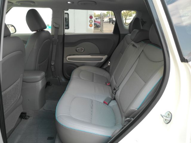 2019 Kia Soul EV + Plano TX