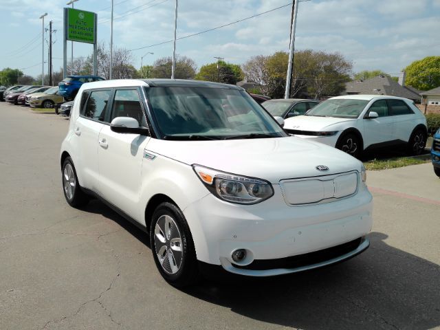 2019 Kia Soul EV + Plano TX
