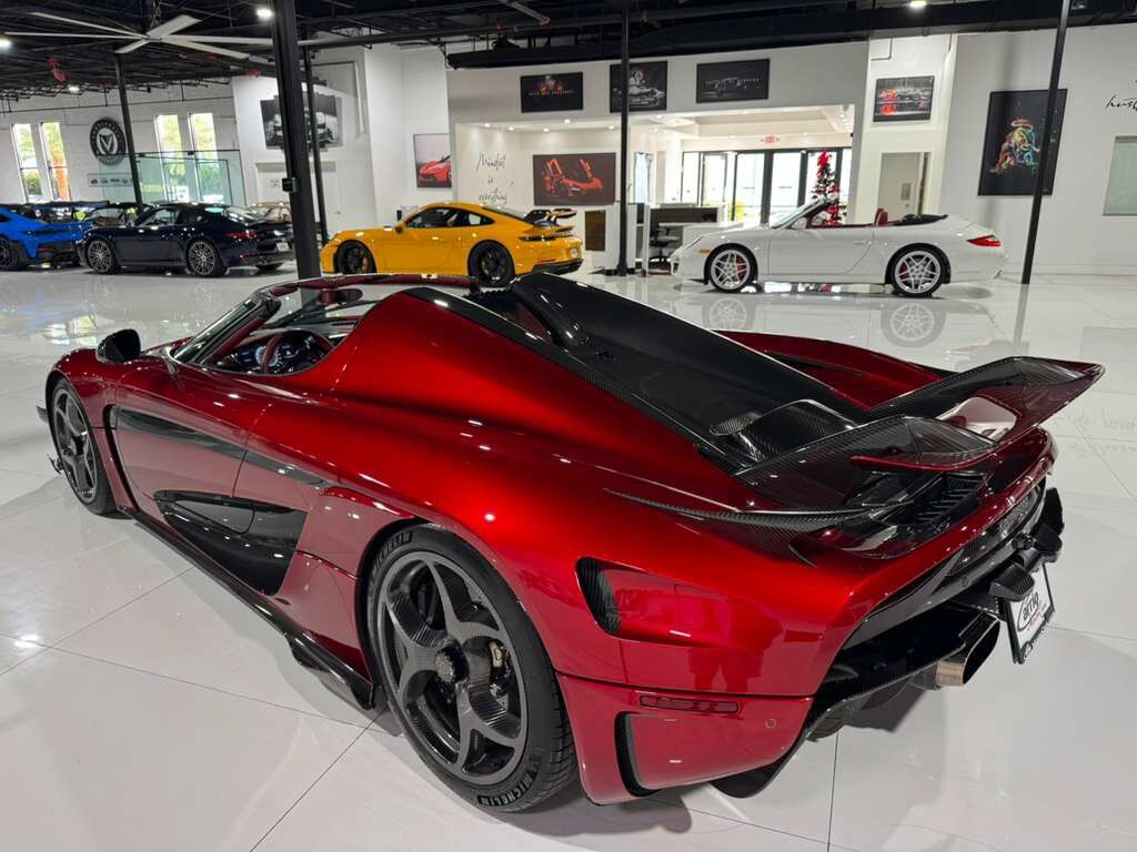2019 Koenigsegg Regera $3,241,175 STICKER!!! Ghost Package, one-off paint, carbon wheels, power upgrade AND MUCH MORE!!! Fort Lauderdale FL