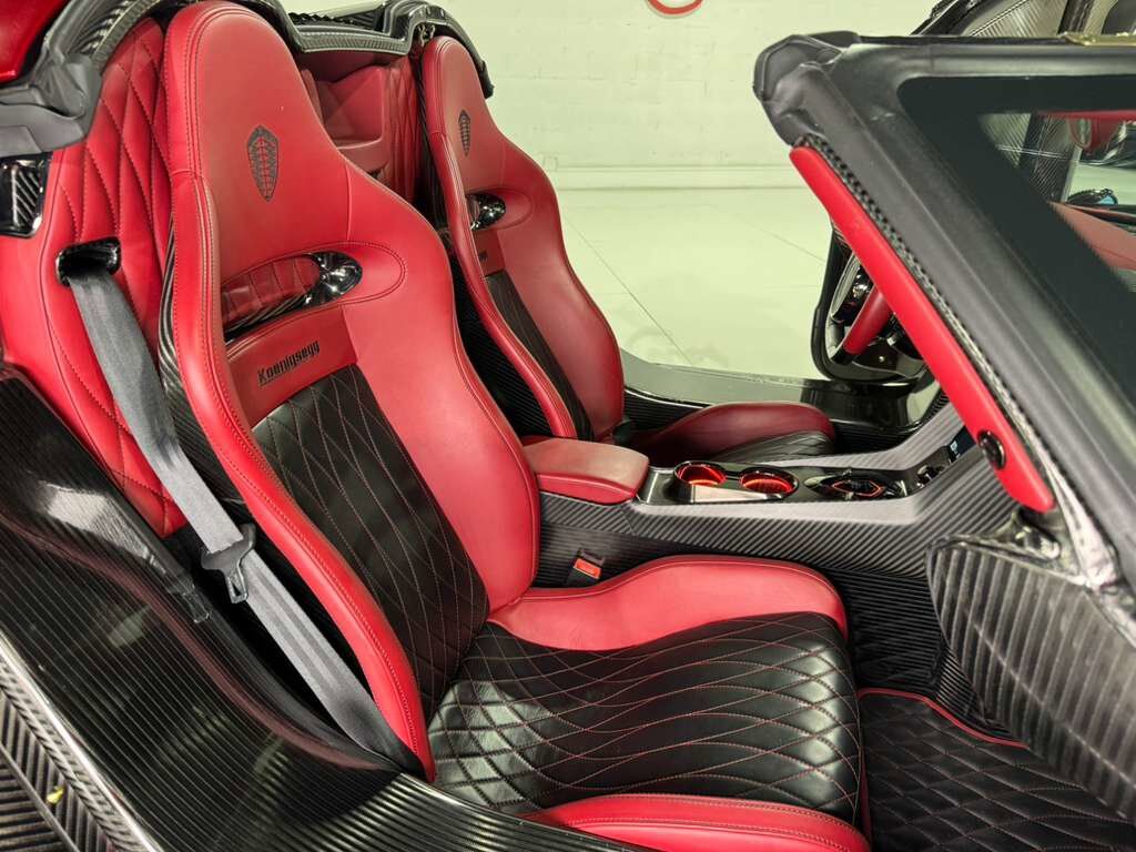 2019 Koenigsegg Regera $3,241,175 STICKER!!! Ghost Package, one-off paint, carbon wheels, power upgrade AND MUCH MORE!!! Fort Lauderdale FL