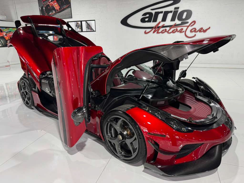 2019 Koenigsegg Regera $3,241,175 STICKER!!! Ghost Package, one-off paint, carbon wheels, power upgrade AND MUCH MORE!!! Fort Lauderdale FL