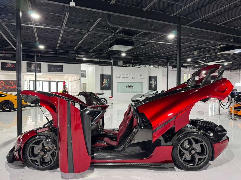 2019 Koenigsegg Regera $3,241,175 STICKER!!! Ghost Package, one-off paint, carbon wheels, power upgrade AND MUCH MORE!!! Fort Lauderdale FL