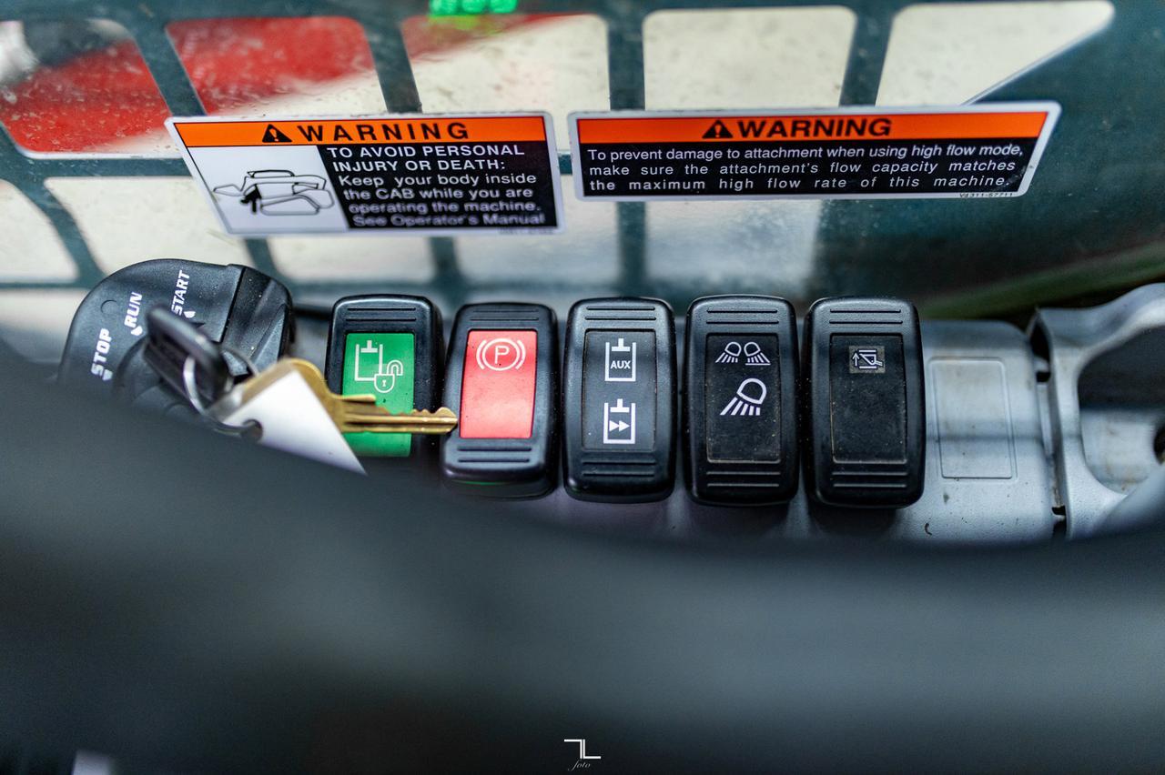 2019 Kubota SVL 65-2 Tracked Skid Steer Loader Diesel Red Deer AB