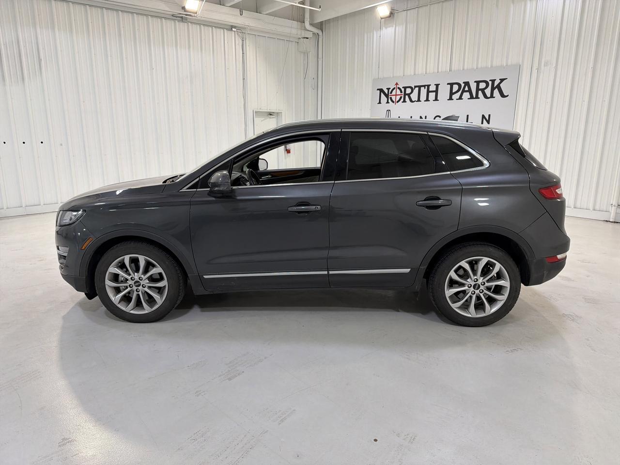 2019 LINCOLN MKC Select