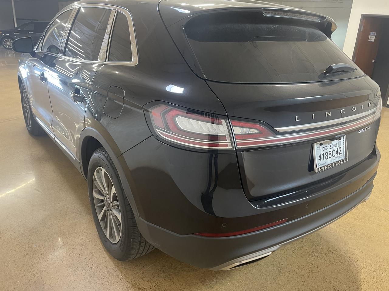 2019 Lincoln Nautilus Reserve photo 13