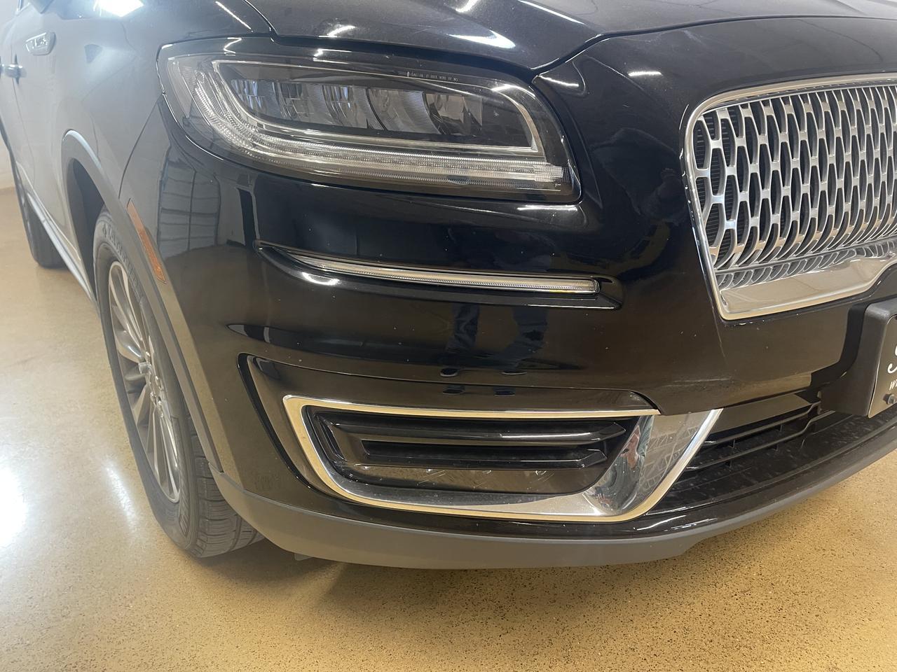 2019 Lincoln Nautilus Reserve photo 10