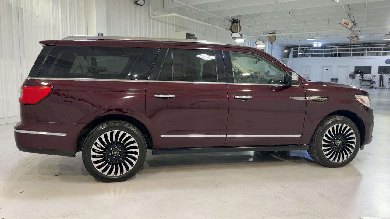 2019 LINCOLN Navigator L Black Label