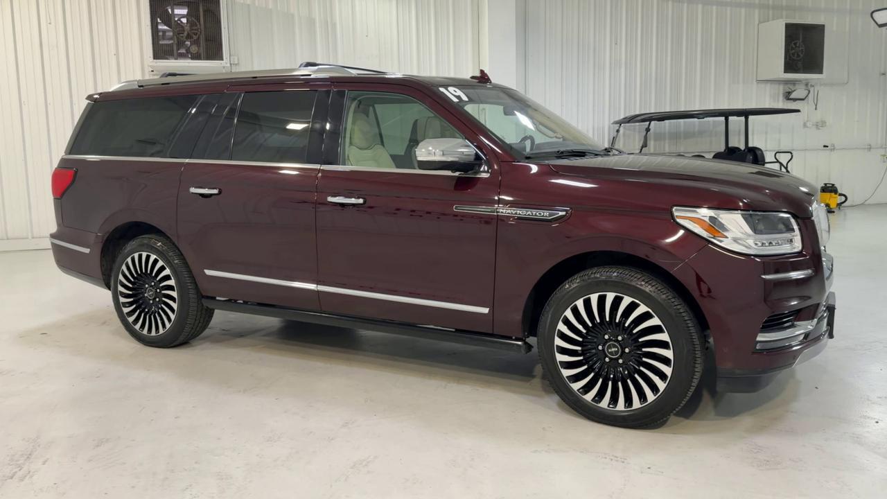 2019 LINCOLN Navigator L Black Label
