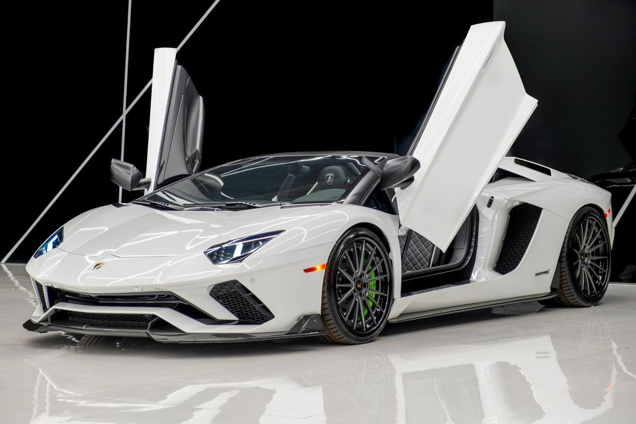 2019 Lamborghini Aventador S Roadster Miami FL