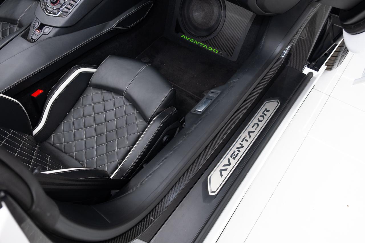2019 Lamborghini Aventador S Roadster Miami FL