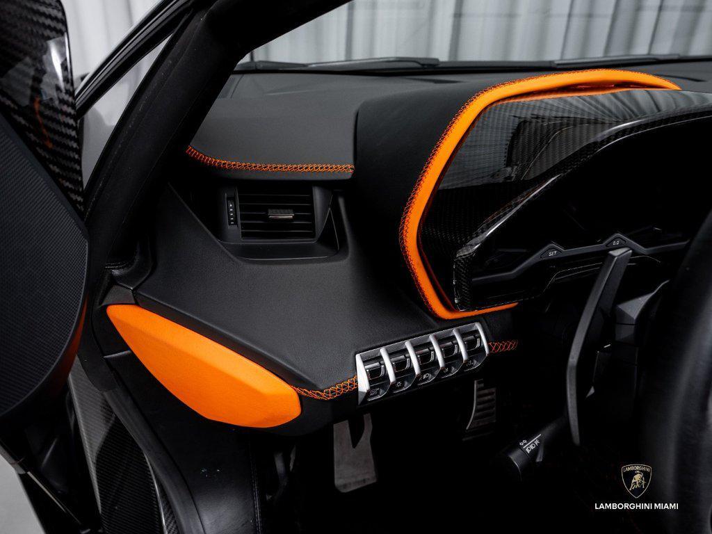2019 Lamborghini Aventador S Roadster North Miami Beach FL