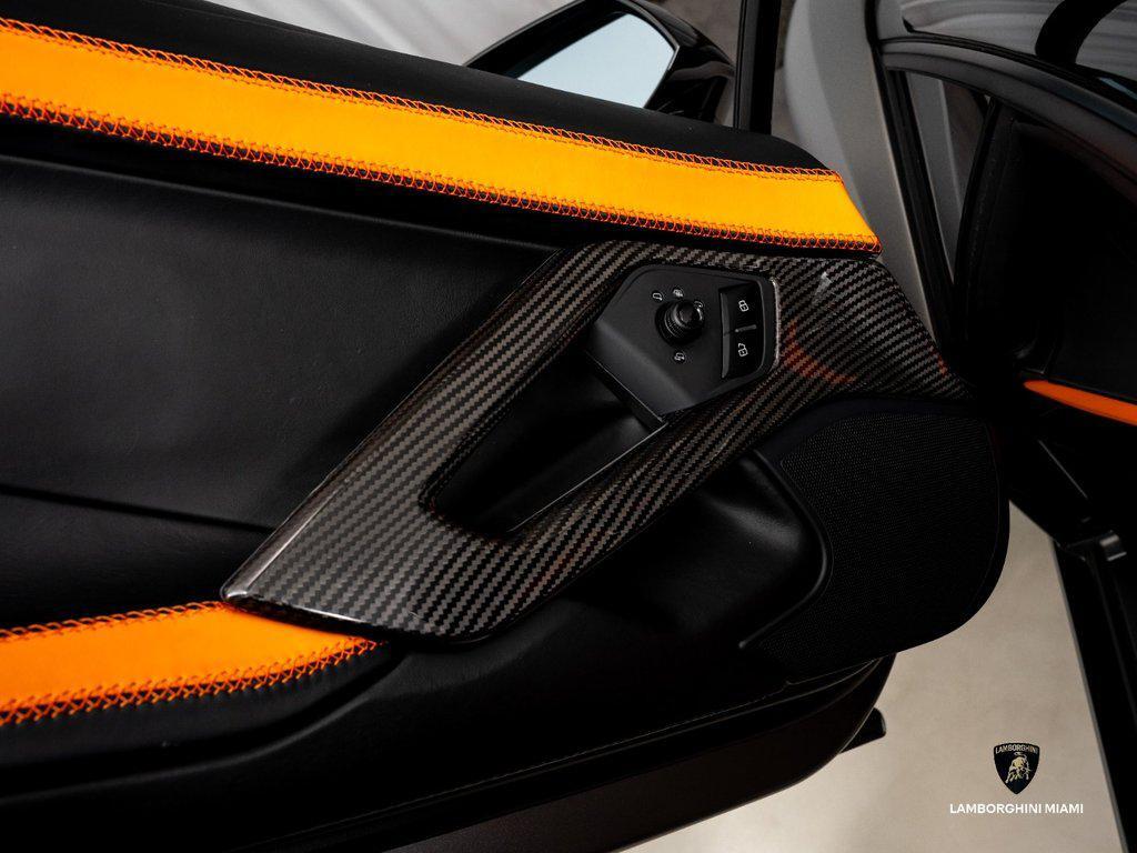 2019 Lamborghini Aventador S Roadster North Miami Beach FL