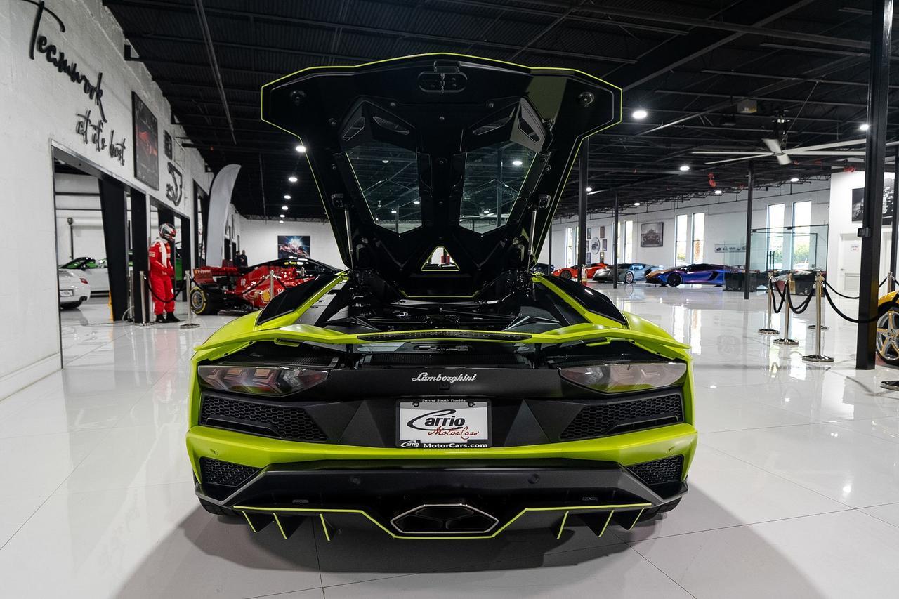 2019 Lamborghini Aventador S Roadster Verde Shock paint, Verde Mantis calipers/springs, Ad Personam interior AND MUCH MORE!! Fort Lauderdale FL