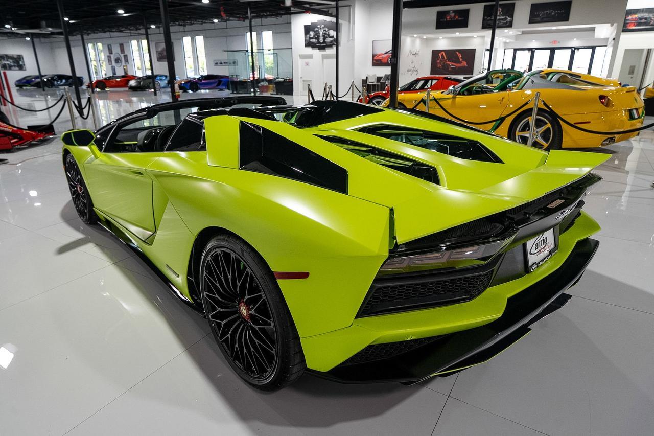 2019 Lamborghini Aventador S Roadster Verde Shock paint, Verde Mantis calipers/springs, Ad Personam interior AND MUCH MORE!! Fort Lauderdale FL