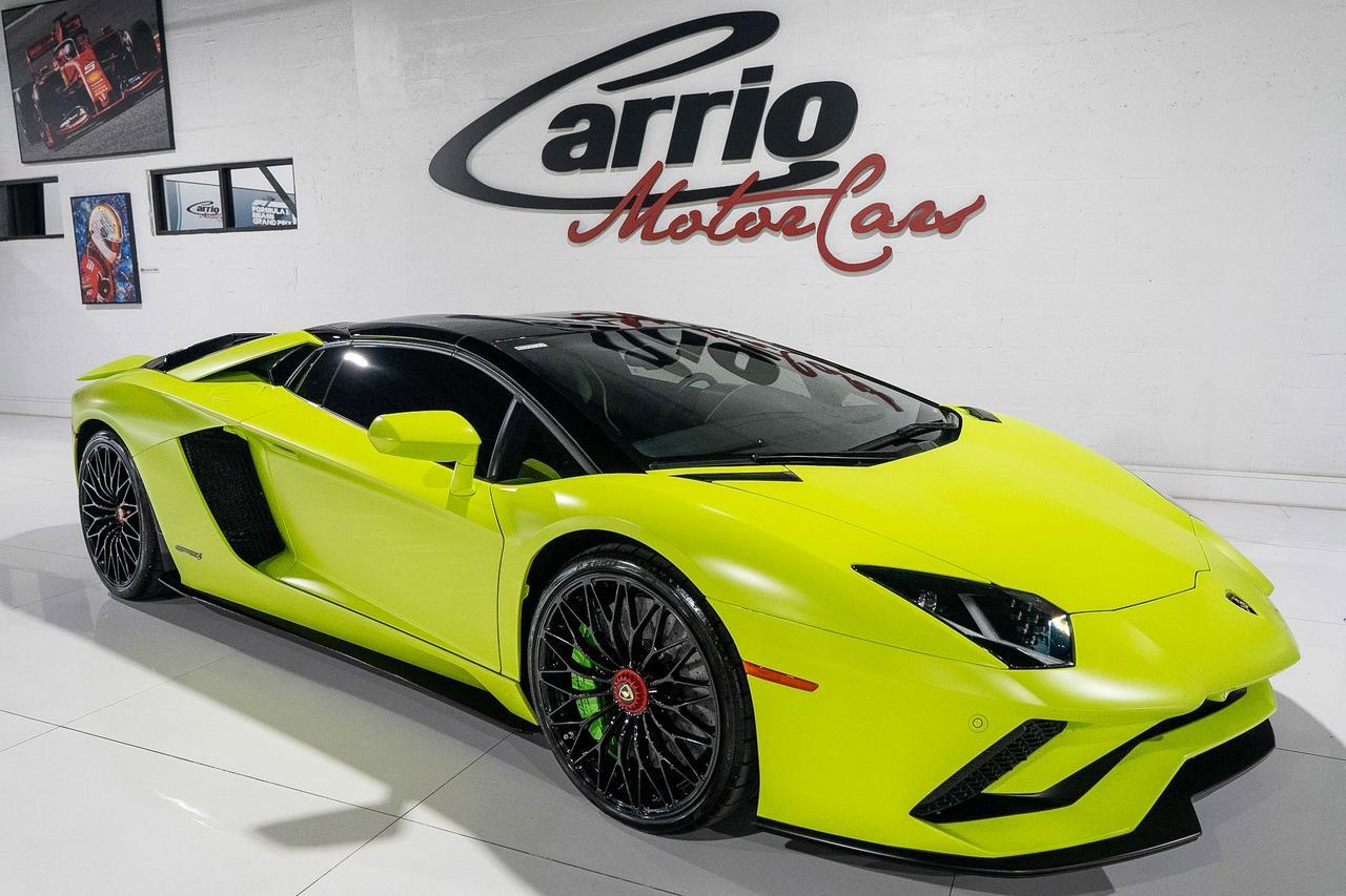 2019 Lamborghini Aventador S Roadster Verde Shock paint, Verde Mantis calipers/springs, Ad Personam interior AND MUCH MORE!! Fort Lauderdale FL