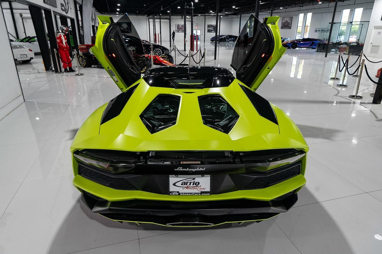 2019 Lamborghini Aventador S Roadster Verde Shock paint, Verde Mantis calipers/springs, Ad Personam interior AND MUCH MORE!! Fort Lauderdale FL