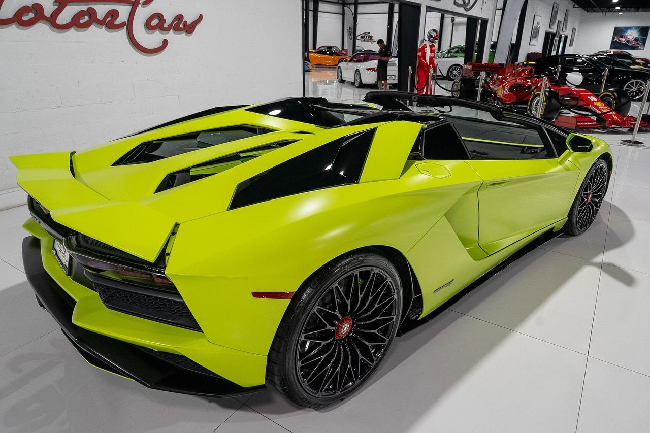 2019 Lamborghini Aventador S Roadster Verde Shock paint, Verde Mantis calipers/springs, Ad Personam interior AND MUCH MORE!! Fort Lauderdale FL