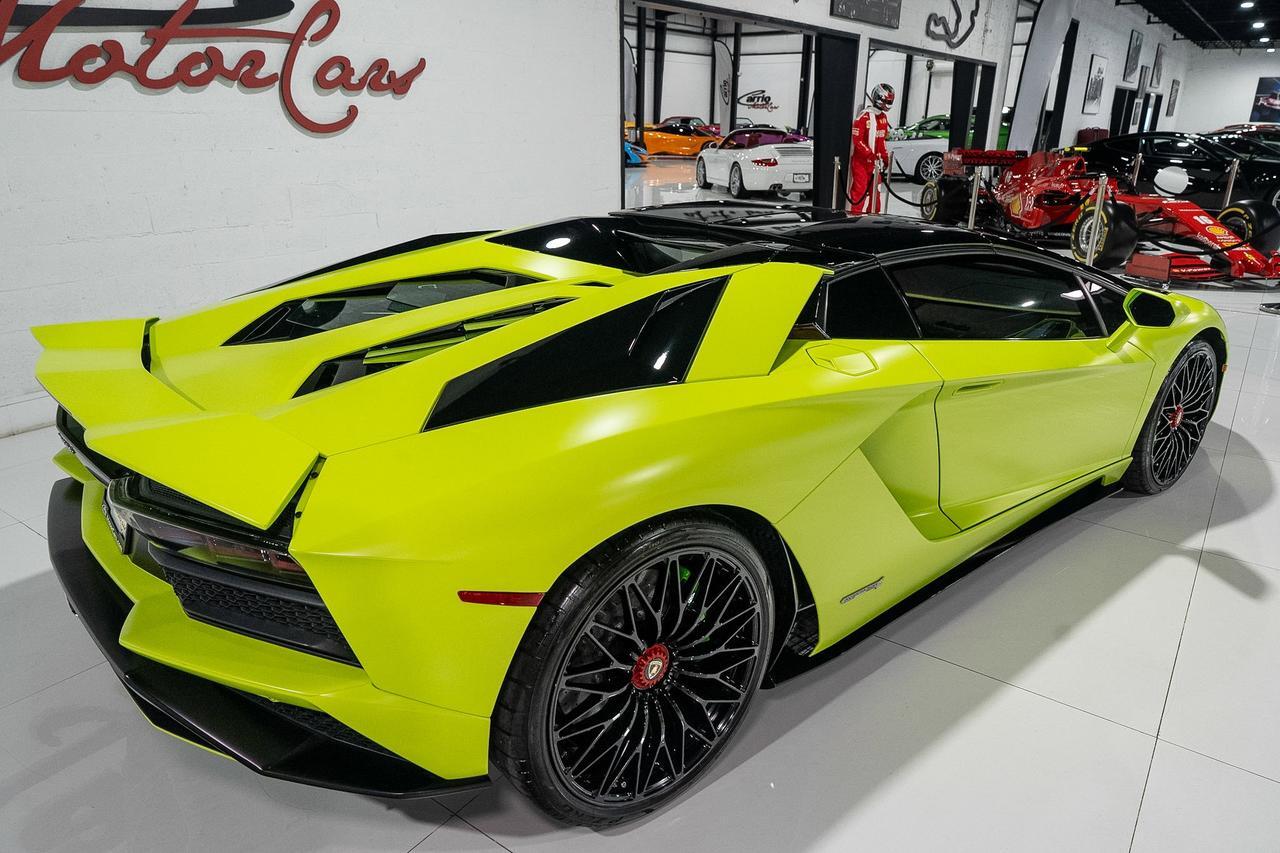2019 Lamborghini Aventador S Roadster Verde Shock paint, Verde Mantis calipers/springs, Ad Personam interior AND MUCH MORE!! Fort Lauderdale FL