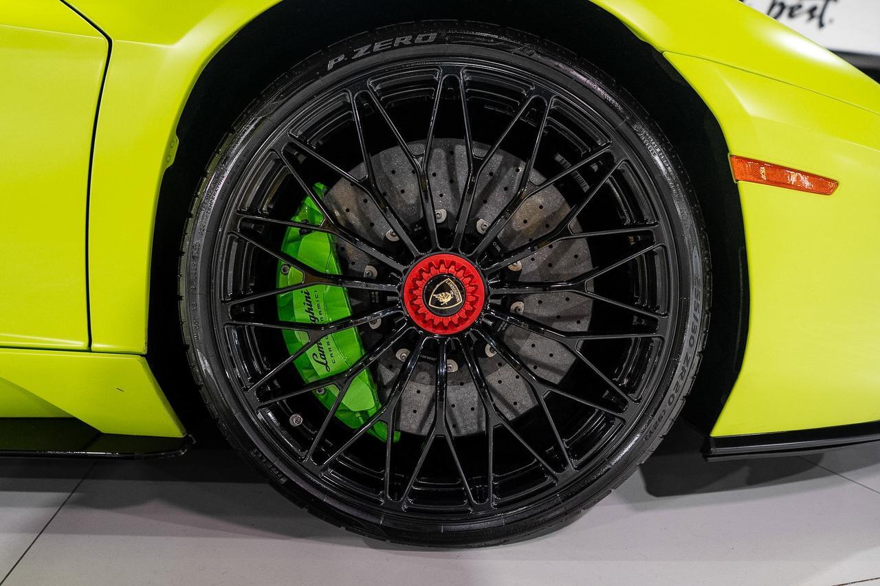 2019 Lamborghini Aventador S Roadster Verde Shock paint, Verde Mantis calipers/springs, Ad Personam interior AND MUCH MORE!! Fort Lauderdale FL