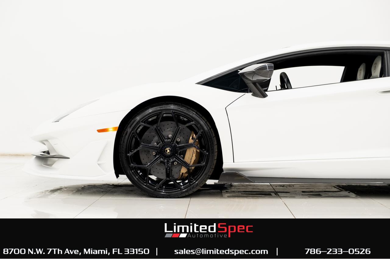 2019 Lamborghini Aventador SVJ Miami FL
