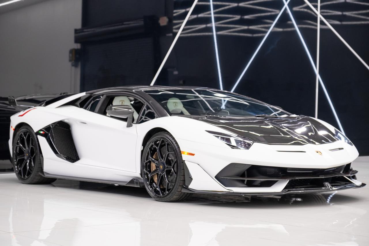 2019 Lamborghini Aventador SVJ