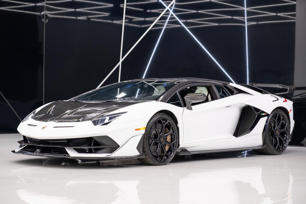 2019 Lamborghini Aventador SVJ