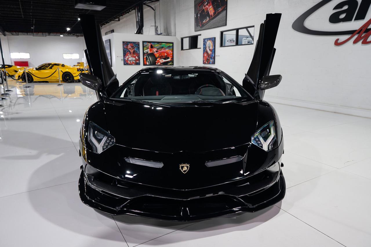 2019 Lamborghini Aventador SVJ Nero Aldebaran paint, Rosso Mars calipers, Ad Personam interior, carbon galore AND MUCH MORE!! Fort Lauderdale FL