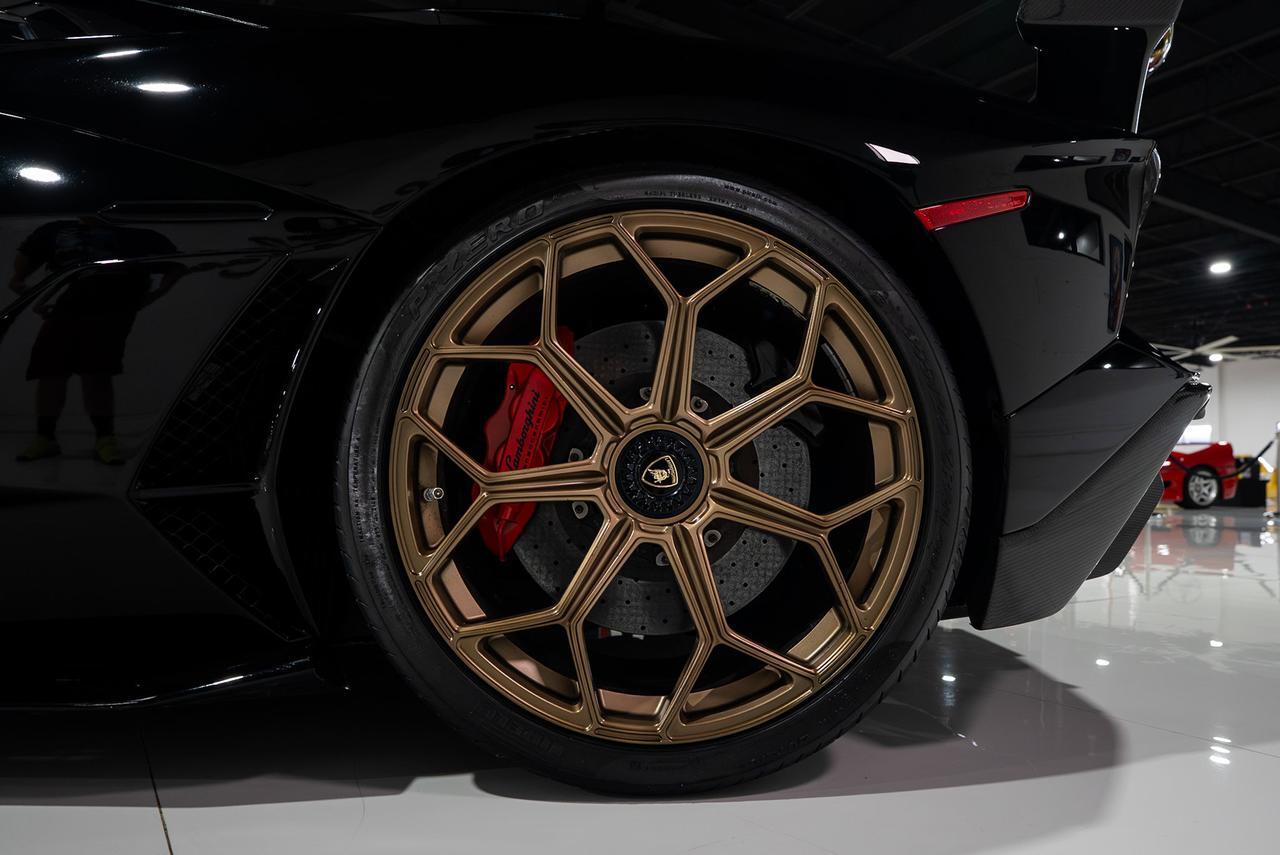 2019 Lamborghini Aventador SVJ Nero Aldebaran paint, Rosso Mars calipers, Ad Personam interior, carbon galore AND MUCH MORE!! Fort Lauderdale FL