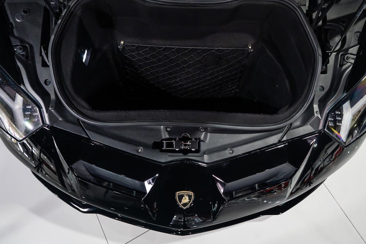 2019 Lamborghini Aventador SVJ Nero Aldebaran paint, Rosso Mars calipers, Ad Personam interior, carbon galore AND MUCH MORE!! Fort Lauderdale FL