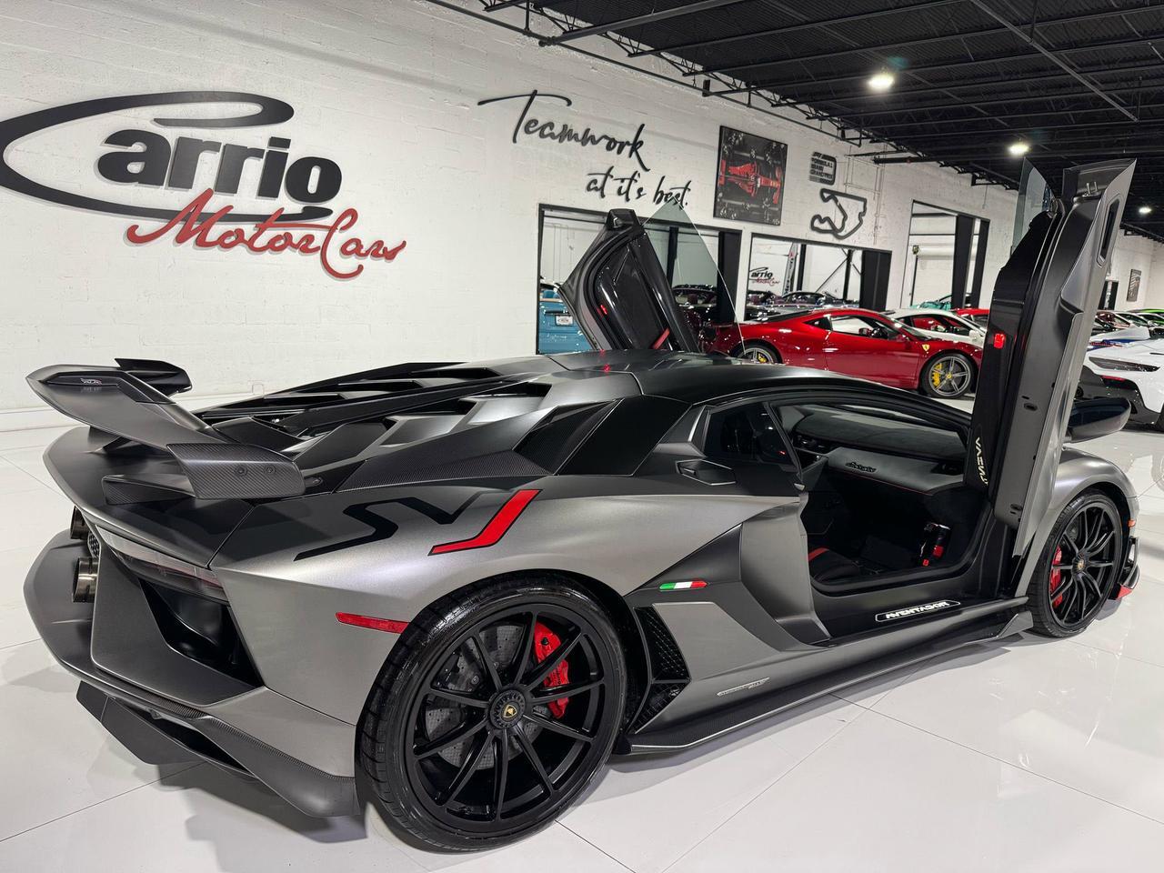 2019 Lamborghini Aventador SVJ TWIN TURBO!! Grigio Titans paint, factory two-tone, Sensonum audio, carbon fiber galore & MORE!! Fort Lauderdale FL