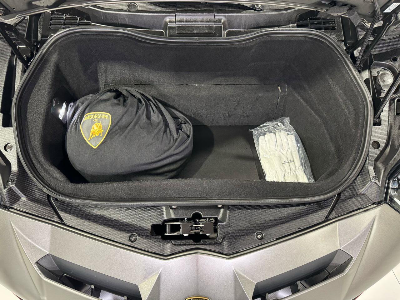 2019 Lamborghini Aventador SVJ TWIN TURBO!! Grigio Titans paint, factory two-tone, Sensonum audio, carbon fiber galore & MORE!! Fort Lauderdale FL