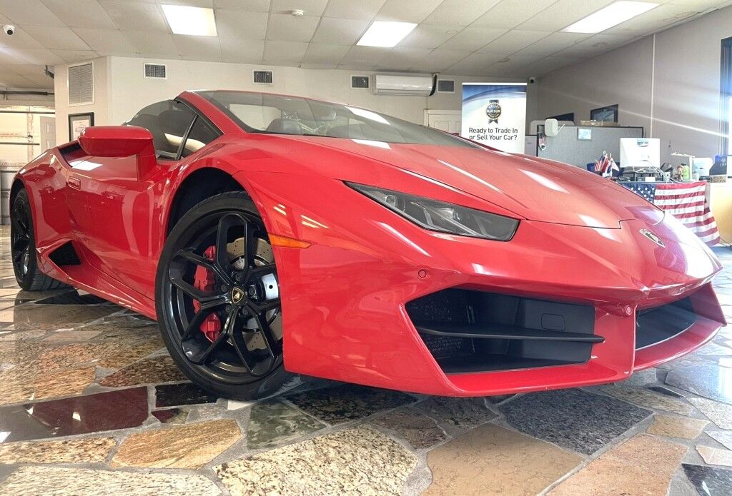 2019 Lamborghini Huracan HURACAN~CONVERTIBLE~LOW MILES!!!!~5.2 V10~CLEAN CARFAX~SERVICED
