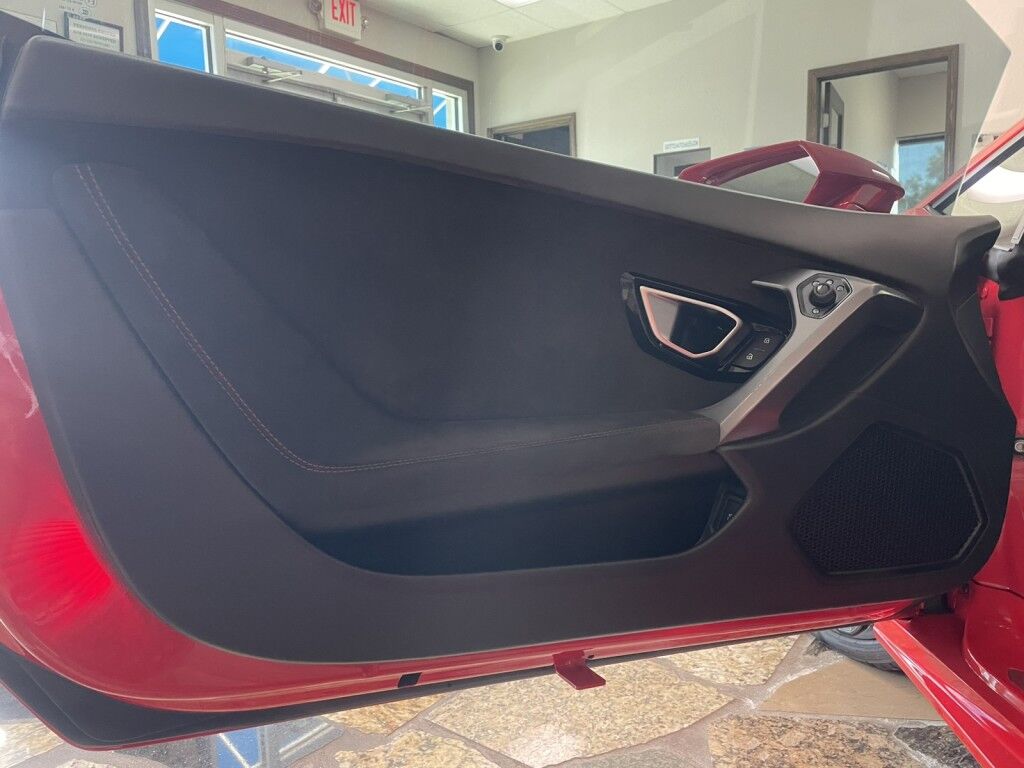 2019 Lamborghini Huracan HURACAN~CONVERTIBLE~LOW MILES!!!!~5.2 V10~CLEAN CARFAX~SERVICED Sarasota FL