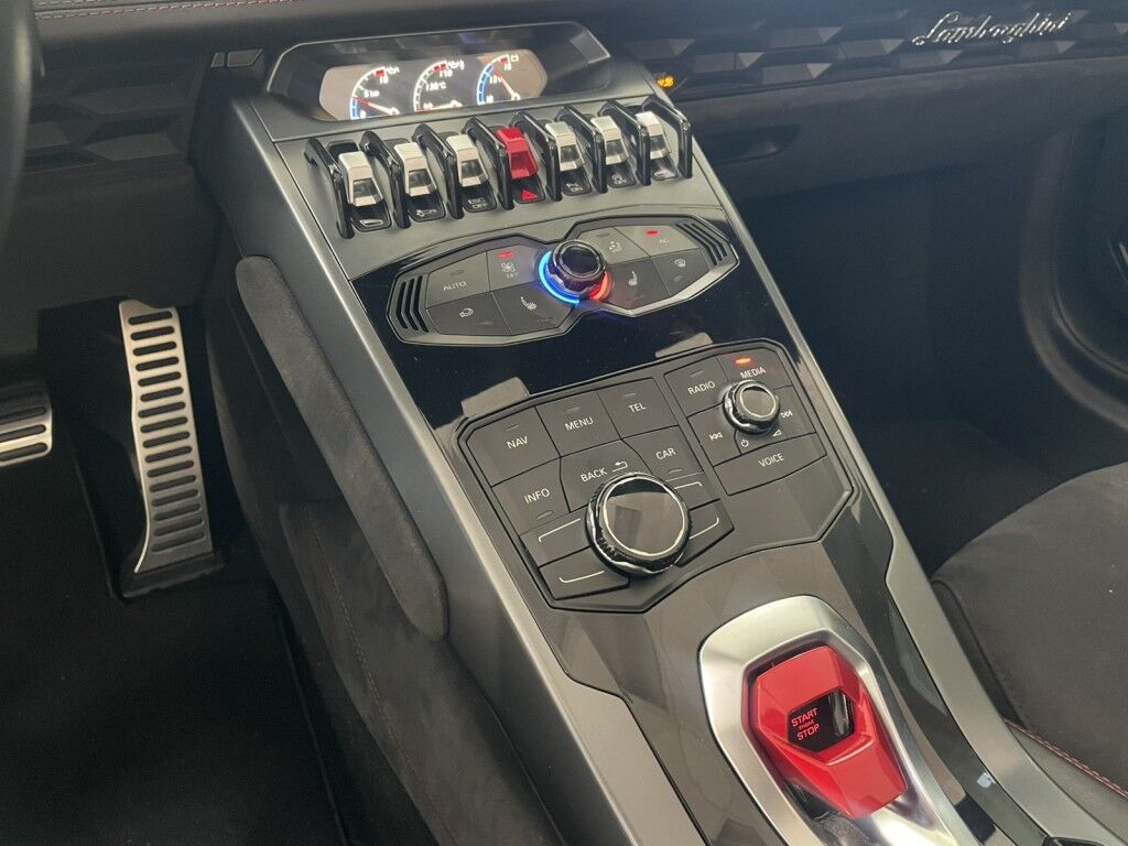 2019 Lamborghini Huracan HURACAN~CONVERTIBLE~LOW MILES!!!!~5.2 V10~CLEAN CARFAX~SERVICED Sarasota FL