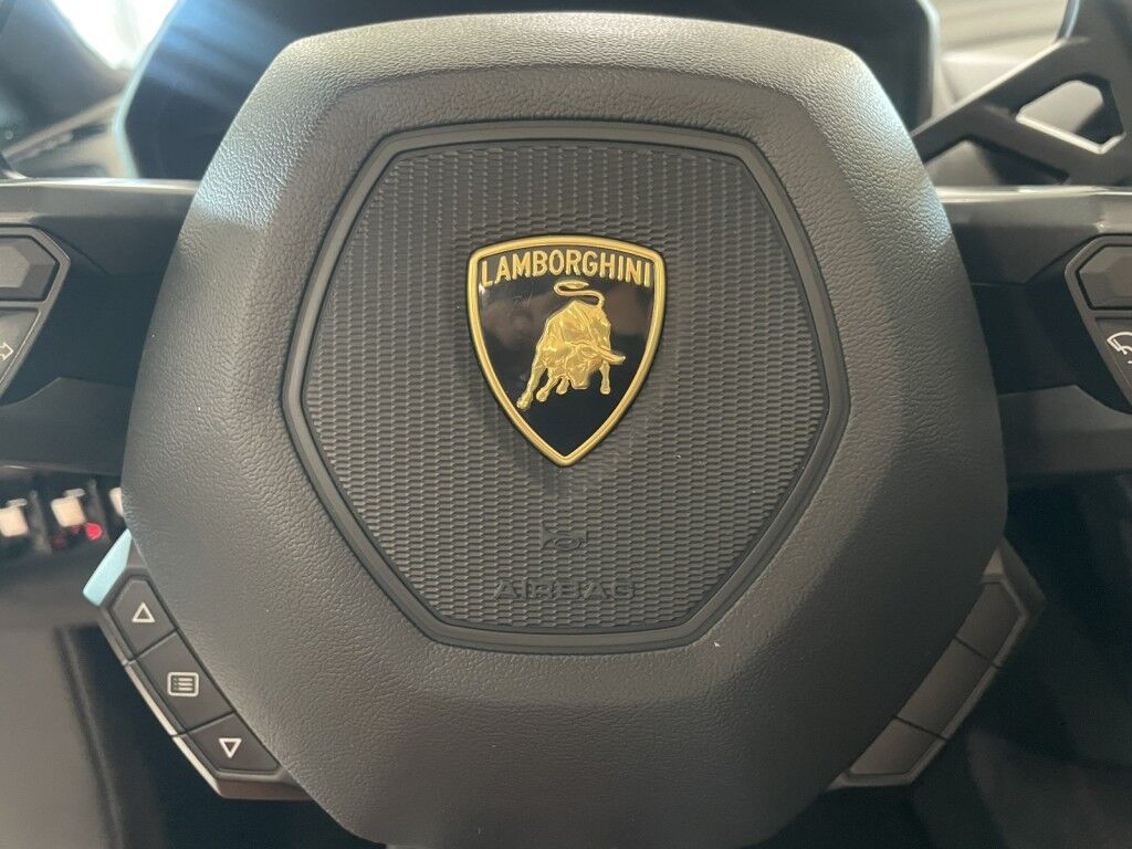 2019 Lamborghini Huracan HURACAN~CONVERTIBLE~LOW MILES!!!!~5.2 V10~CLEAN CARFAX~SERVICED Sarasota FL
