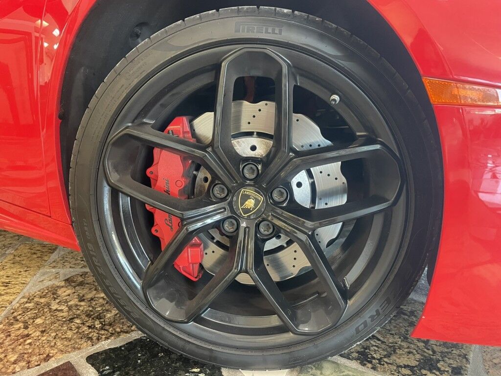 2019 Lamborghini Huracan HURACAN~CONVERTIBLE~LOW MILES!!!!~5.2 V10~CLEAN CARFAX~SERVICED Sarasota FL