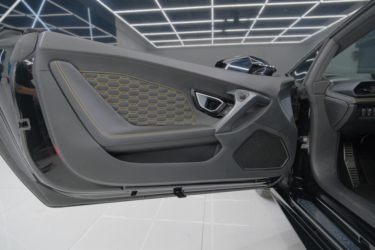 2019 Lamborghini Huracan LP580-2 Miami FL